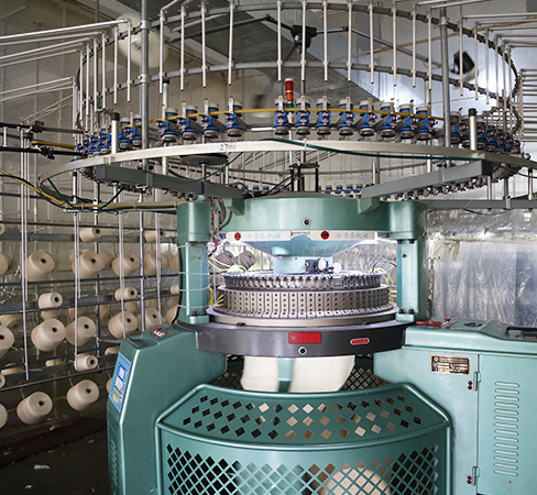 Circular knitting machine